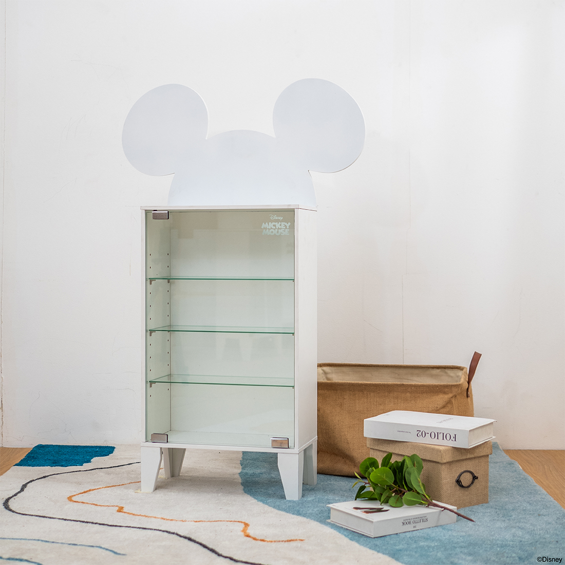 ตู้โชว์บานเปิดกระจก DISNEY รุ่น MICKEY/65T สีขาว 06