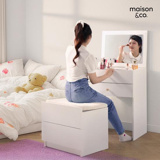 โต๊ะเครื่องแป้งแบบนั่ง พร้อมเก้าอี้ในตัว รุ่น MIRA สีขาว 09