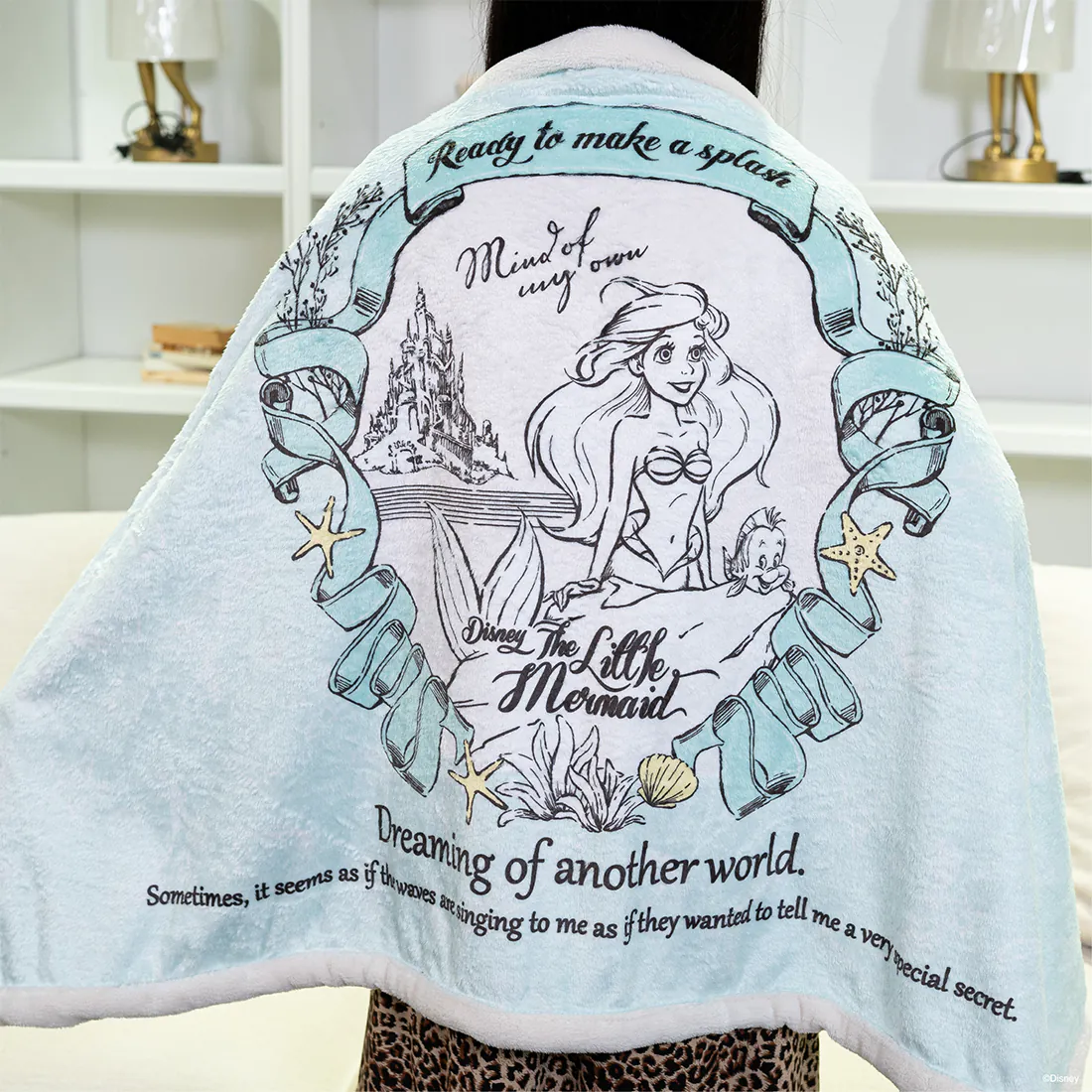 ผ้าคลุมไหล่ DISNEY รุ่น MERMAID/03 สี Seafoam1