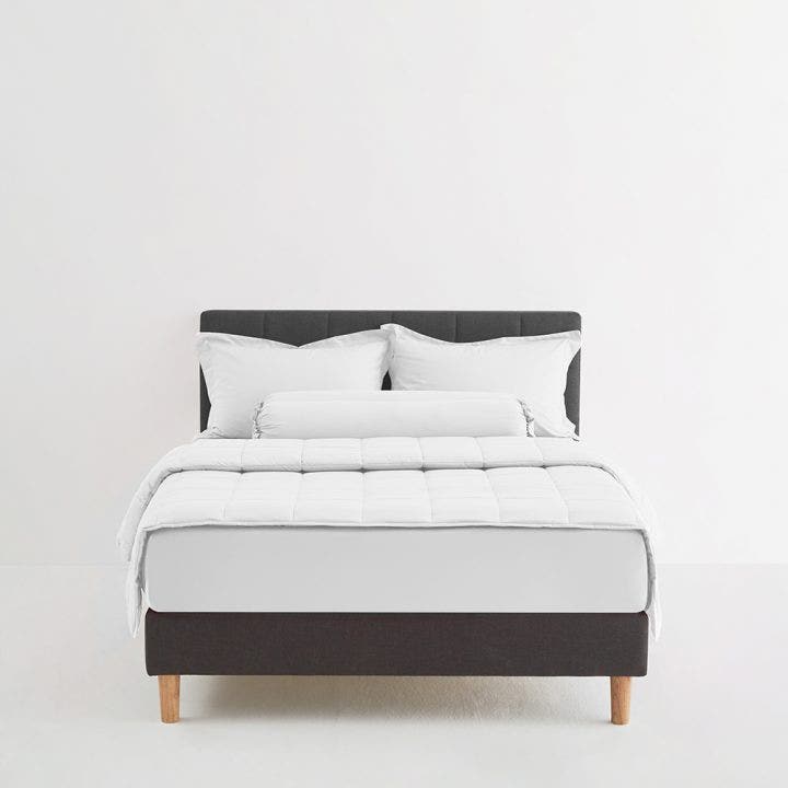 Lotus ผ้าปู6ฟุต5ชิ้นพร้อมผ้านวม100x90 รุ่น ATTITUDE ลาย LAT-BASIC WHITE 05