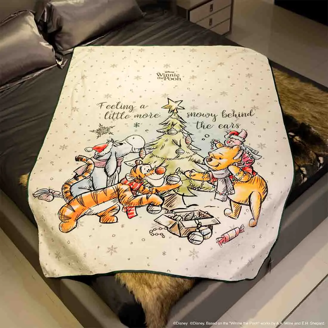 ผ้าห่ม DISNEY รุ่น POOH&F สีเบจ 01